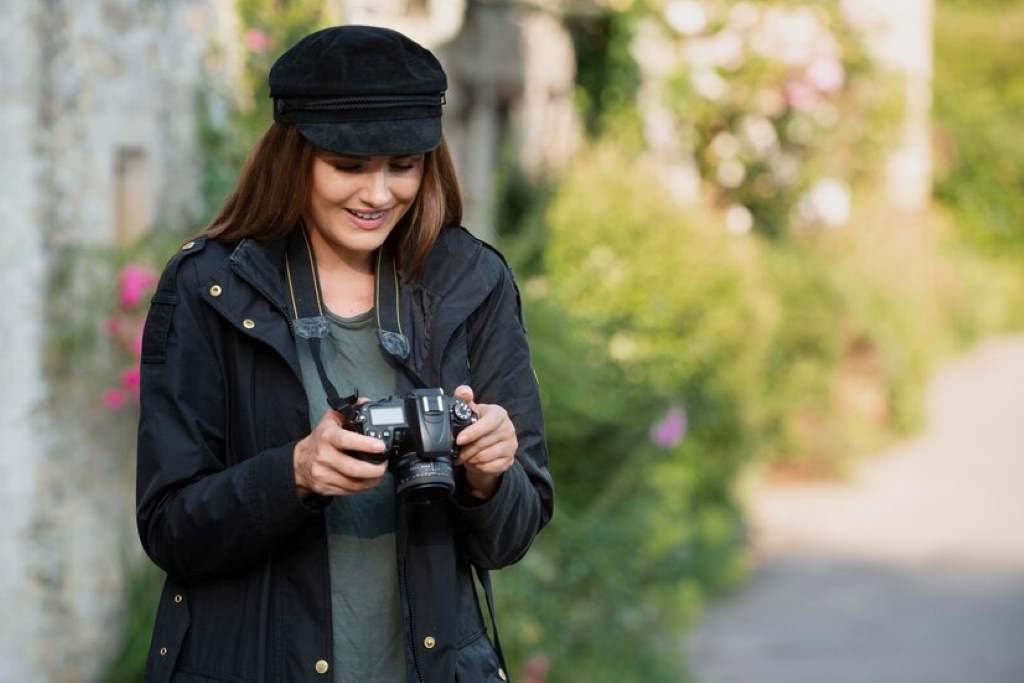 should i be deleting photography photos​